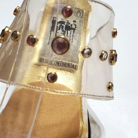 Street Feet Clear Crystals & Gold Studs Size 7.5 - Picture 3 of 15